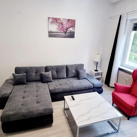 Cozy And Modern 1 Bedroom 3 Room Apartment فيسبادن المظهر الخارجي الصورة