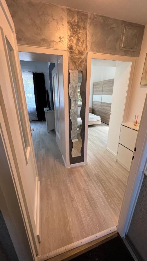 Cozy And Modern 1 Bedroom 3 Room Apartment فيسبادن المظهر الخارجي الصورة