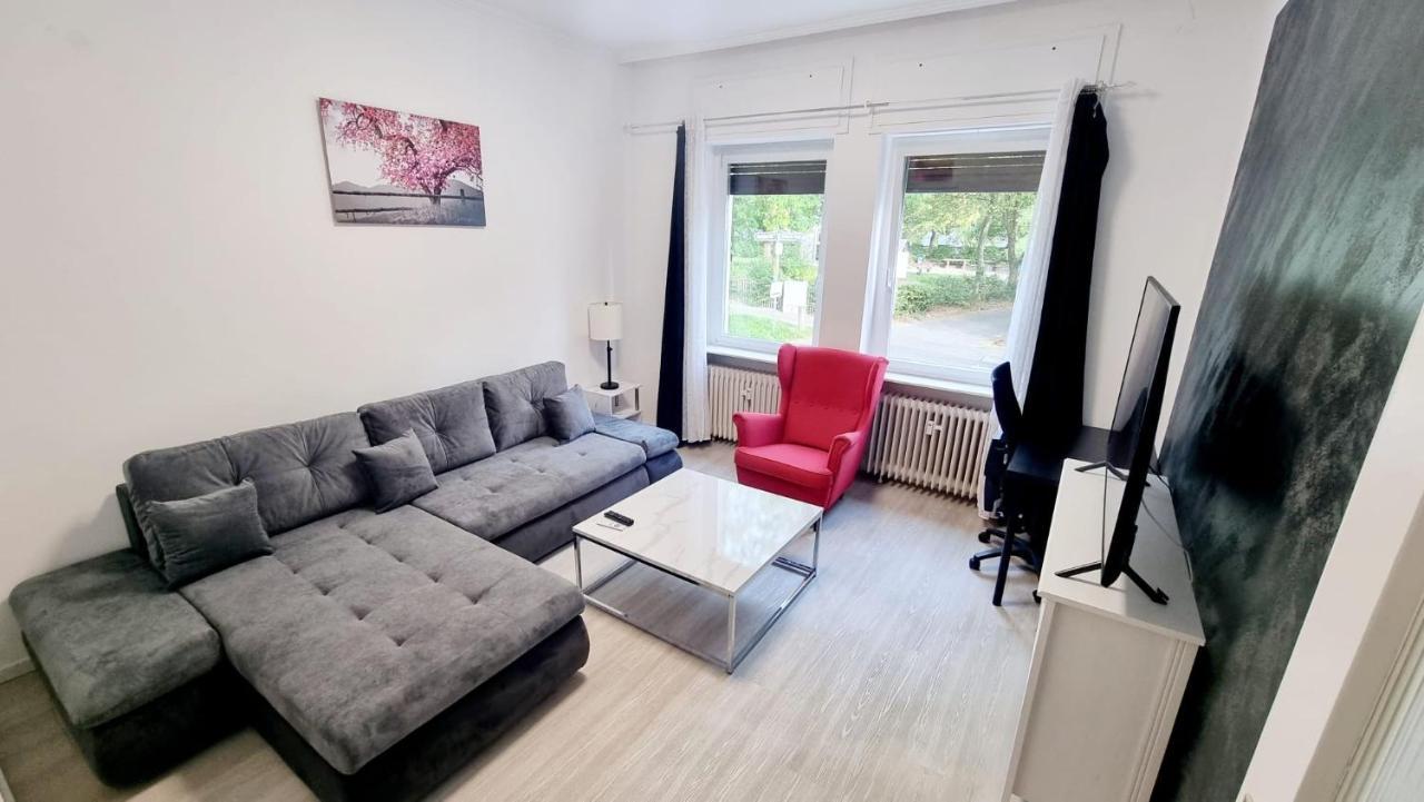 Cozy And Modern 1 Bedroom 3 Room Apartment فيسبادن المظهر الخارجي الصورة