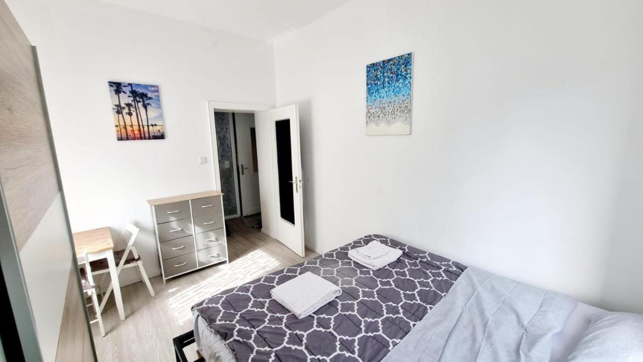 Cozy And Modern 1 Bedroom 3 Room Apartment فيسبادن المظهر الخارجي الصورة