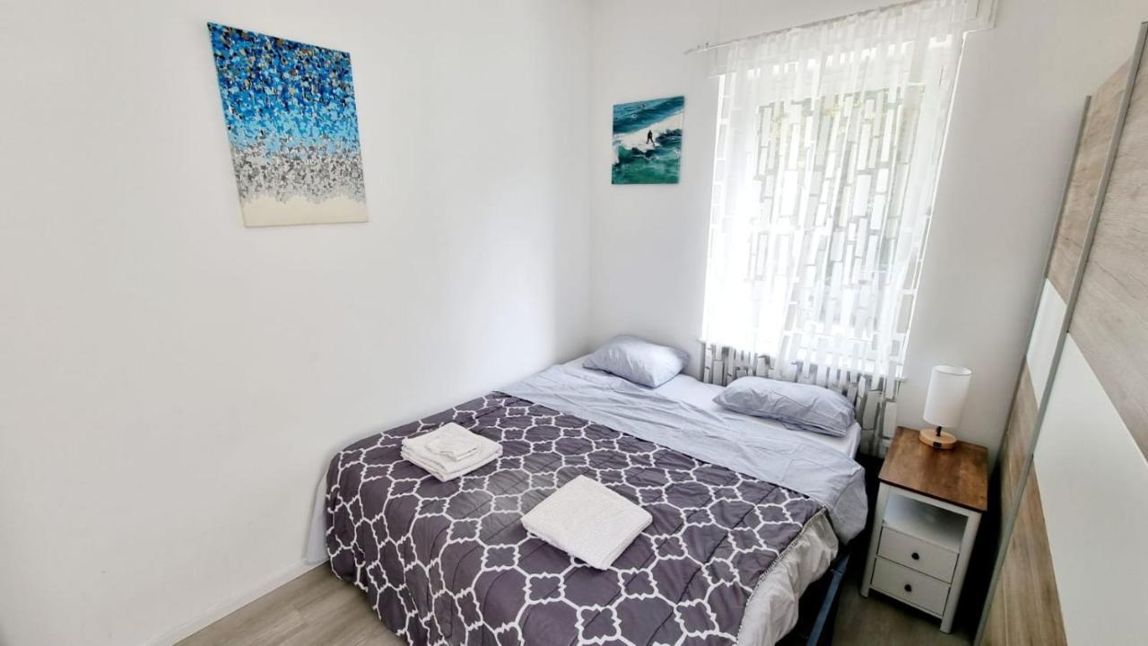 Cozy And Modern 1 Bedroom 3 Room Apartment فيسبادن المظهر الخارجي الصورة
